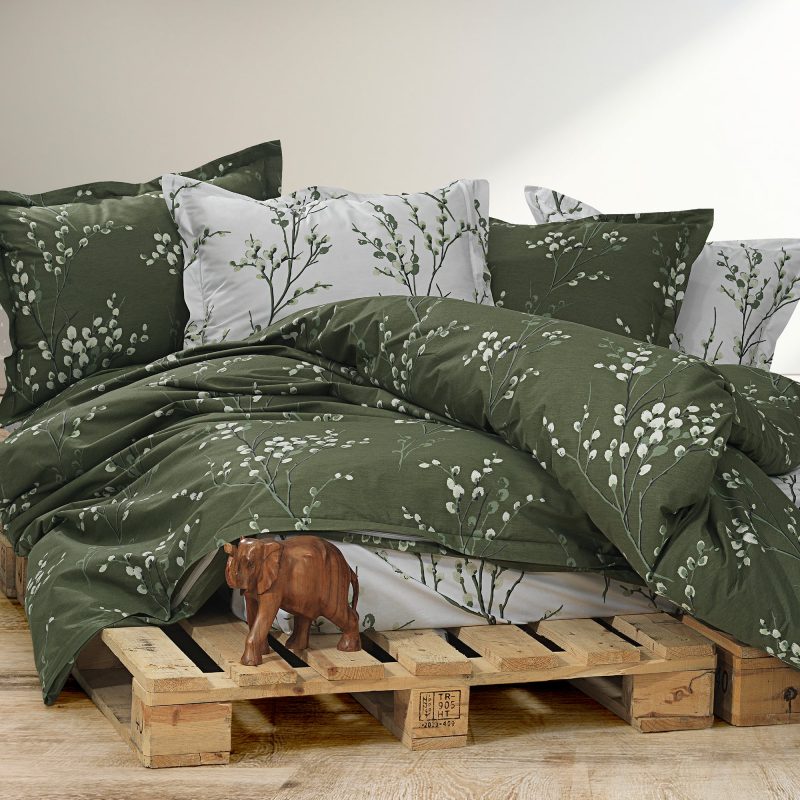 Lenjerie de pat 4 piese, Bumbac Ranforce, cearceaf pat clasic, cearceaf pilota 200x230, 2 fete perna 50x70, RNFN 254