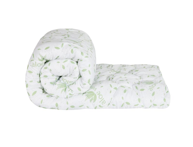 Pilota Aloe Vera 150×210, Somnart, matlasata, umplutura medie-groasa 300 gr/mp, pentru primavara – toamna